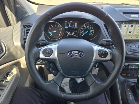 Used 2016 Ford Escape SE w/ SE Leather Comfort Package image 8