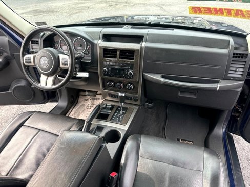 Used 2012 Jeep Liberty Limited Jet image 39