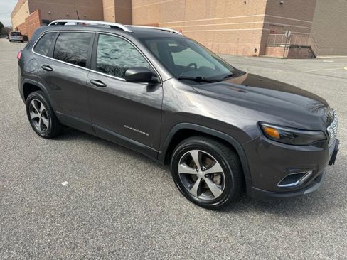 Used 2019 Jeep Cherokee Limited w/ Luxury Group image 36