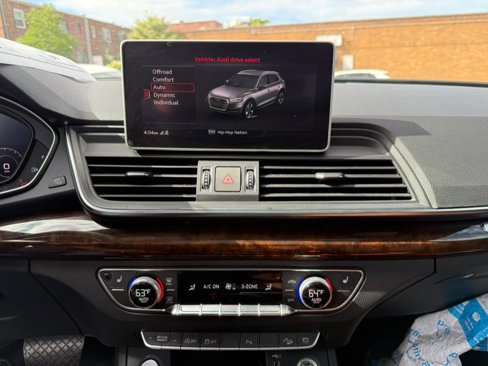 Used 2018 Audi Q5 2.0T Premium Plus w/ Premium Plus Package image 15