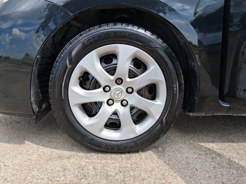 Used 2013 MAZDA MAZDA3 i SV image 22