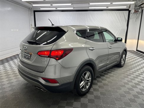 Used 2018 Hyundai Santa Fe Sport image 5