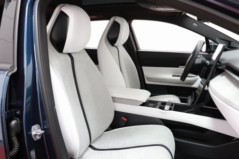 Used 2023 Fisker Ocean Ultra image 16