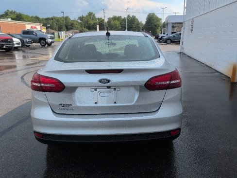 Used 2018 Ford Focus S image 5