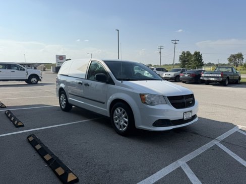 Used 2014 RAM C/V Tradesman image 4