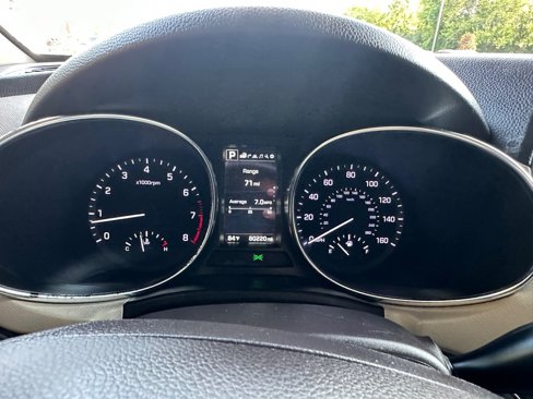 Used 2017 Hyundai Santa Fe Limited image 26