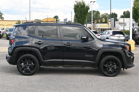 Used 2022 Jeep Renegade Altitude image 18