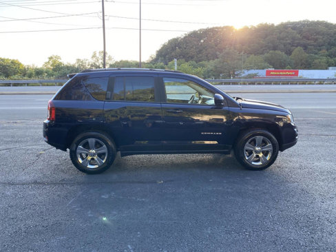 Used 2016 Jeep Compass Latitude w/ All Weather Capability Group image 5