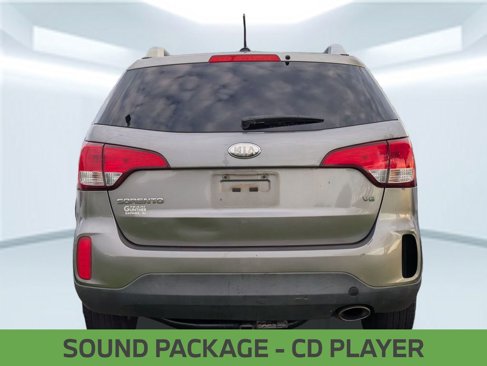 Used 2015 Kia Sorento LX image 6