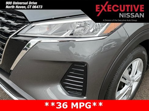 New 2025 Nissan Kicks Play S image 7
