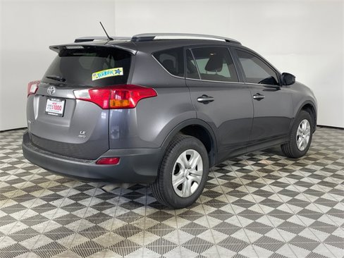 Used 2014 Toyota RAV4 LE image 16