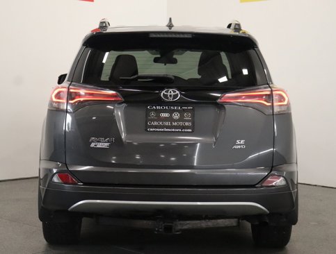 Used 2017 Toyota RAV4 SE image 11