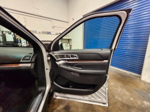 Used 2016 Ford Explorer Limited w/ Equipment Group 301A image 12