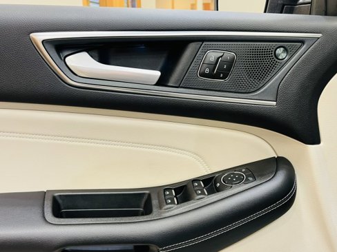 Used 2023 Ford Edge Titanium image 24