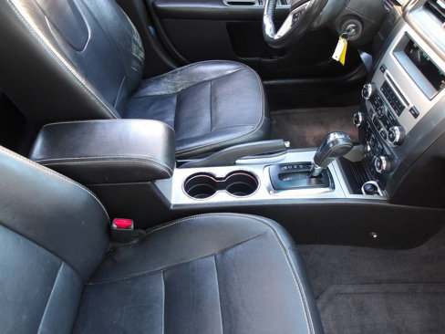 Used 2011 Ford Fusion SEL w/ 302A Rapid Spec Order Code image 18