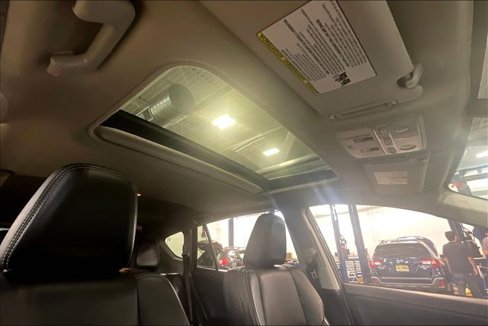 Used 2015 Toyota RAV4 Limited image 22