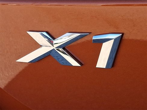 New 2025 BMW X1 xDrive28i w/ Premium Package image 19