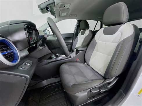 Certified 2024 Chevrolet Trax LS w/ LS Convenience Package image 23