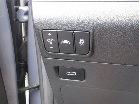 Used 2021 Kia K5 LXS image 25