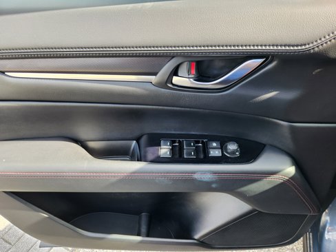 Certified 2022 MAZDA CX-5 Carbon Edition image 17