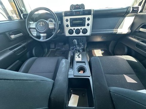 Used 2010 Toyota FJ Cruiser 4WD image 26