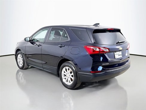 Used 2020 Chevrolet Equinox LS w/ LS Convenience Package image 6