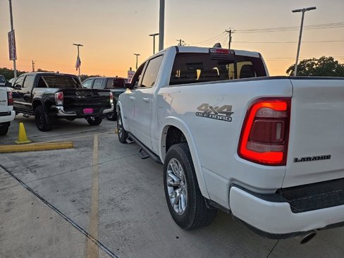 Used 2019 RAM 1500 Laramie w/ Sport Appearance Package image 7