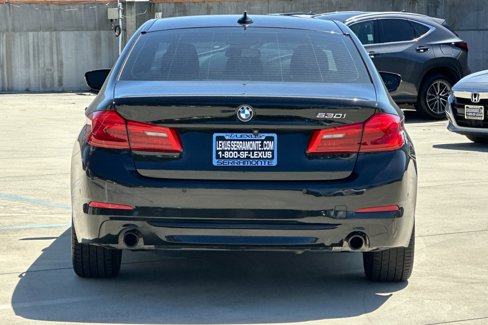 Used 2019 BMW 530i w/ Premium Package image 11