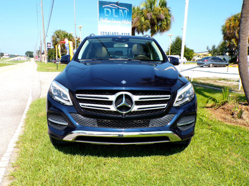 Used 2017 Mercedes-Benz GLE 350 w/ Premium 2 Package image 3