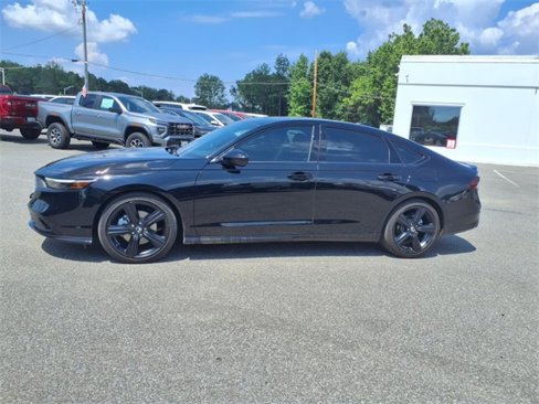 Used 2023 Honda Accord Sport image 11