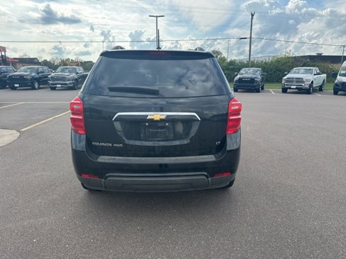 Used 2017 Chevrolet Equinox LT w/ Convenience Package image 3