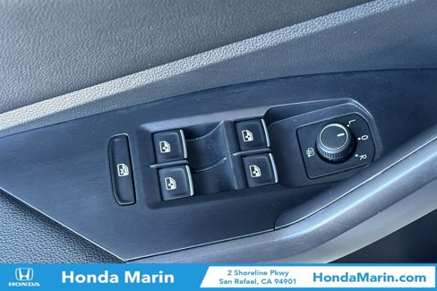 Used 2024 Volkswagen Jetta SE image 14