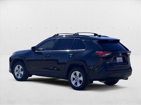 Used 2019 Toyota RAV4 XLE image 7