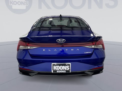 Used 2023 Hyundai Elantra Limited image 5
