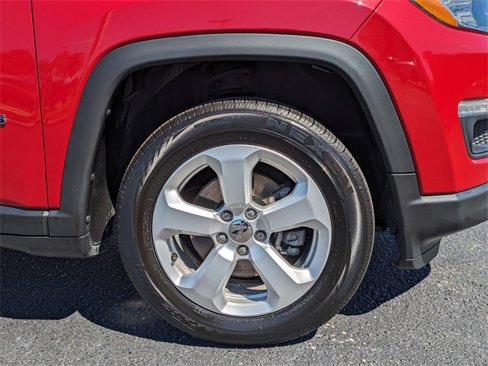 Used 2019 Jeep Compass Latitude w/ Popular Equipment Group image 11