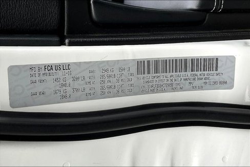 Used 2017 Jeep Grand Cherokee Limited w/ Luxury Group II image 26
