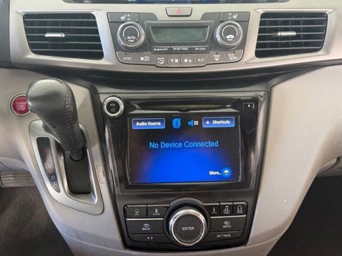 Used 2015 Honda Odyssey Touring image 8