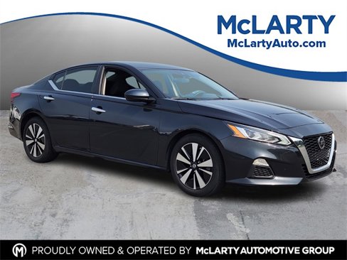 Certified 2022 Nissan Altima 2.5 SV image 1