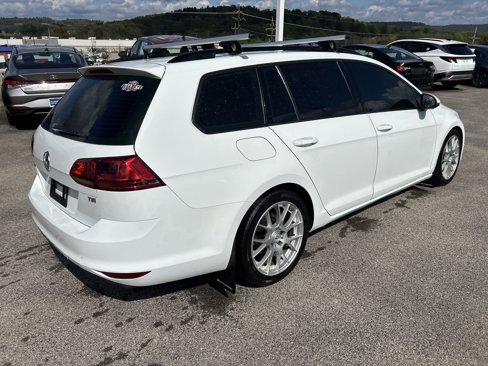 Used 2015 Volkswagen Golf S image 8