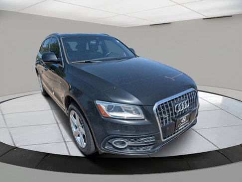 Used 2017 Audi Q5 2.0T Premium Plus w/ Technology Package image 4