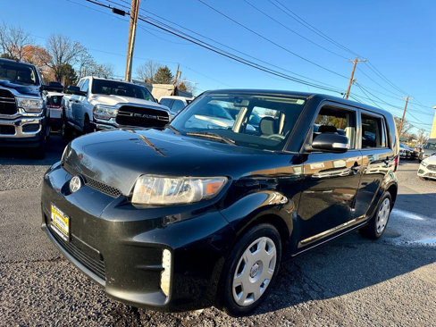 Used 2013 Scion xB image 3