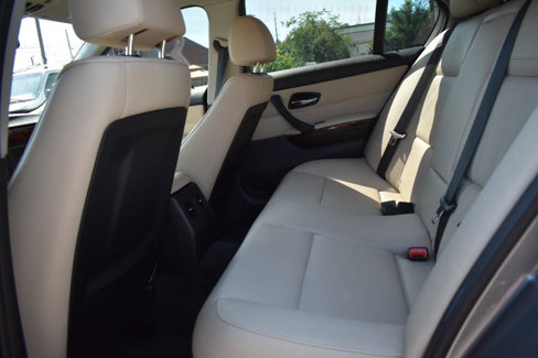 Used 2011 BMW 328i xDrive Sedan w/ Premium Pkg image 38