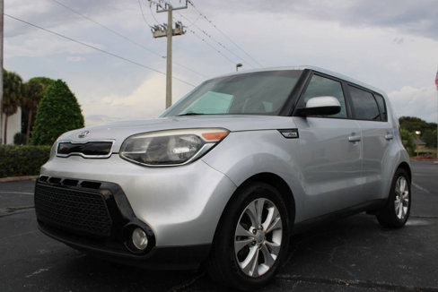 Used 2016 Kia Soul + image 1