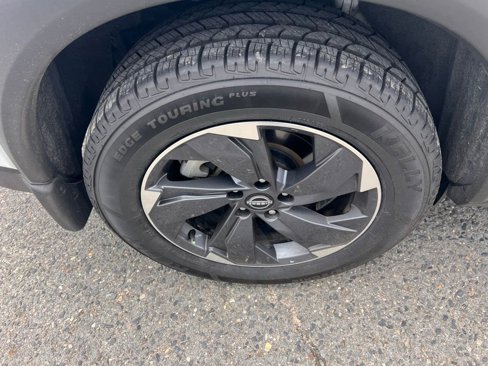 Used 2024 Nissan Rogue SV w/ SV Premium Package image 10