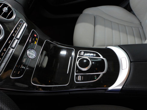 Used 2018 Mercedes-Benz C 300 Sedan image 35