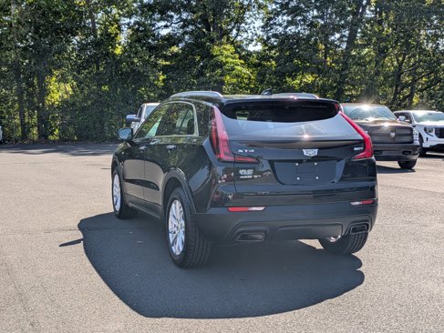 Used 2019 Cadillac XT4 Luxury w/ Cold Weather Package image 6