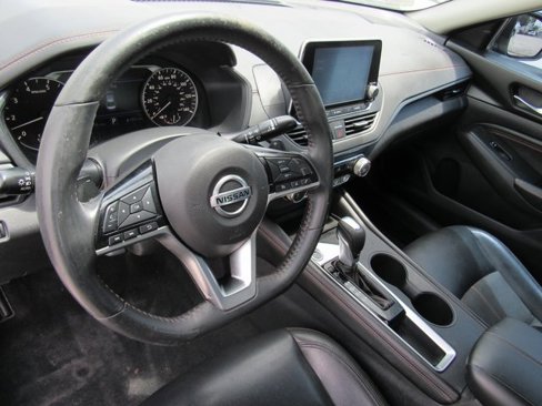 Used 2020 Nissan Altima 2.5 SR image 10