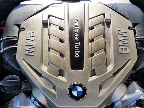 Used 2011 BMW 750Li xDrive image 19
