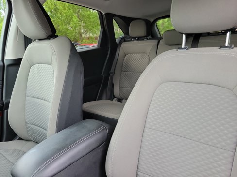 Used 2021 Ford Escape SE image 15