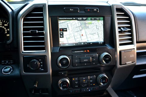 Used 2015 Ford F150 Platinum w/ Equipment Group 701A Luxury image 24